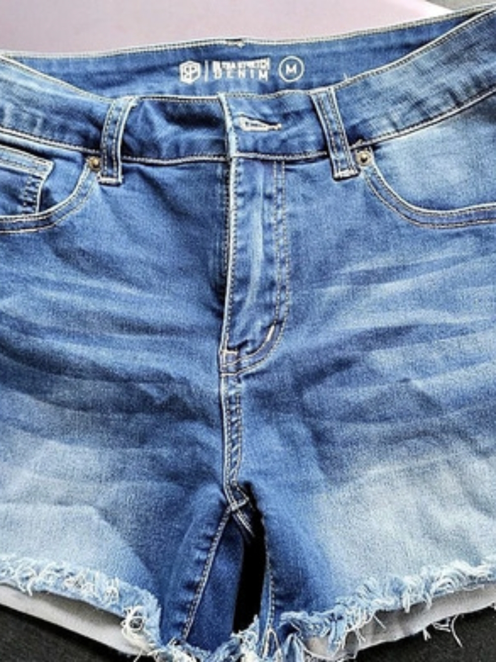 Born Primitive Ultra Stretch Denim Frayed Denim Shorts in Blue Size Medium